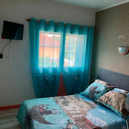 Hotel Le Bambi Baume-les-Dames Εξωτερικό φωτογραφία