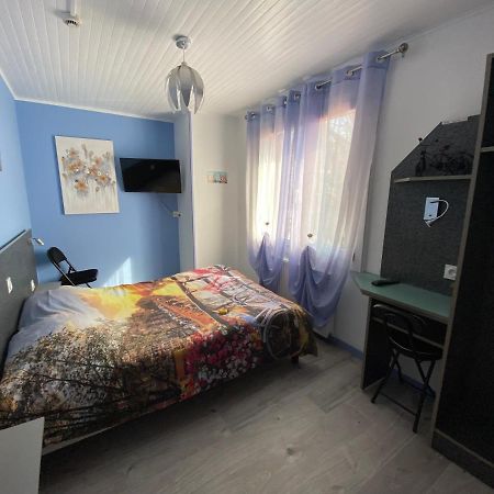 Hotel Le Bambi Baume-les-Dames Εξωτερικό φωτογραφία