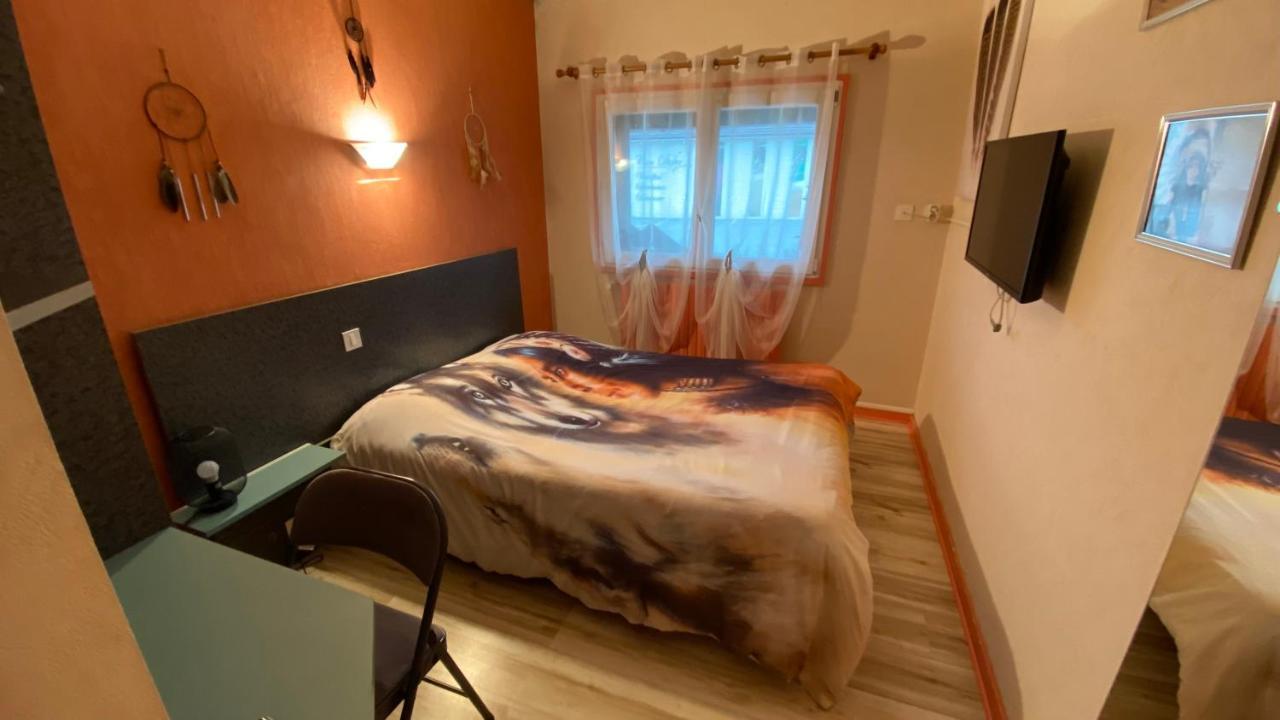 Hotel Le Bambi Baume-les-Dames Εξωτερικό φωτογραφία